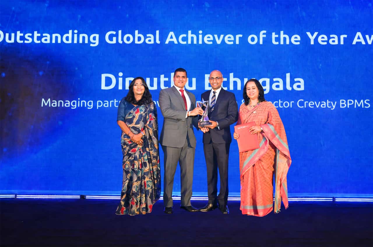 Dimuthu Ethugala wins Outstanding Global Achiever Award at CA Sri Lanka National Conference