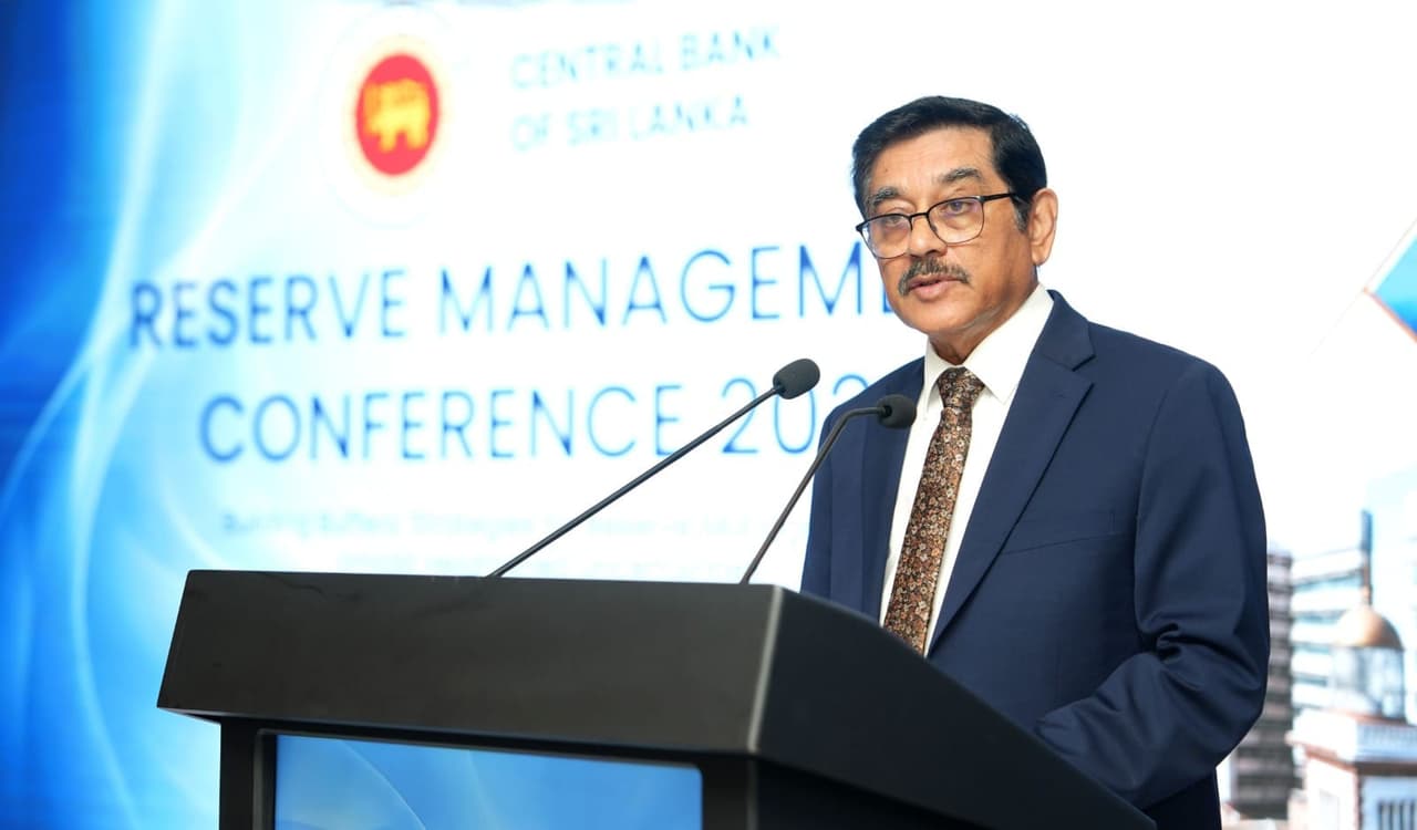 Central Bank Governor Urges Global Reserve Managers to Build Buffers Amid Geopolitical Uncertainty