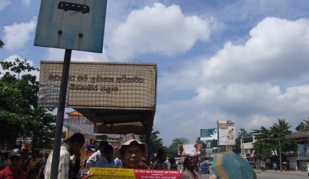 Local expertise for three overhead walkways in Kottawa