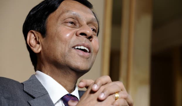 Former CB Governor Cabraal refutes government allegations; wants public TV debate with Premier Ranil