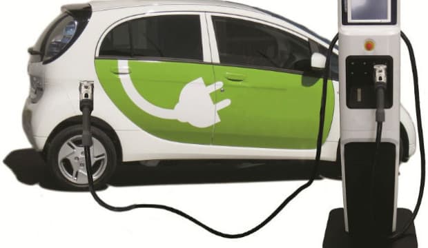 Champika’s proposal for re-charging electric cars in Sri Lanka: Considers electric trains too